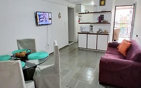 Praia Ponta Verde com garagem, Wi-fi, piscina, lavadora roupas - Apto703